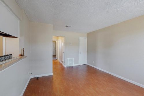 301 Kings Way Dr, Midlothian TX  76063-2478 exterior