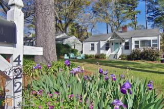 422 Chevelle Ln, Decatur, GA 30030-4468