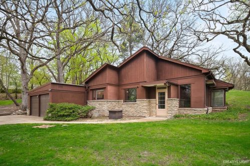 430 Springcrest Rd, Barrington Hills, IL 60118