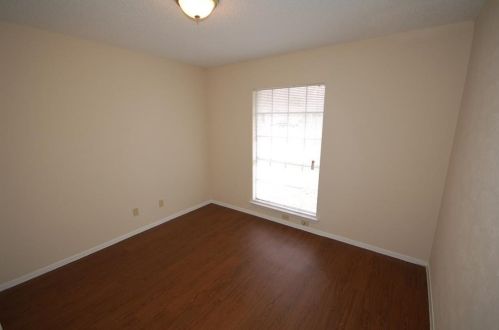 10400 Broken Shoe Trl, Austin, TX 78750-1704