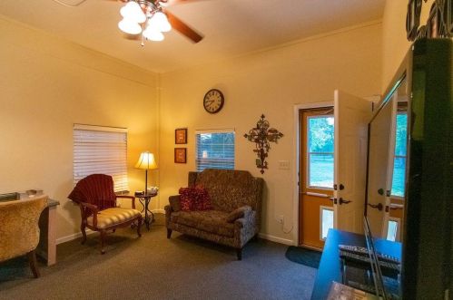 15302 Ben Wiggins Rd, Conroe TX  77303-4805 exterior