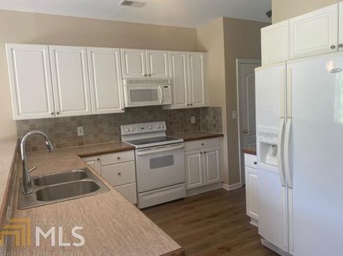 528 Mirramont Pl, Holly Springs, GA 30189-8216
