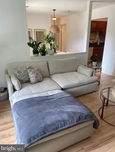 1305 Sayre Dr, Princeton NJ  08540-5830 exterior