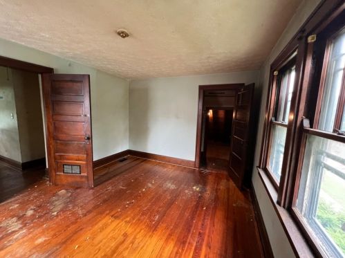 7350 Harrison Ave, Cincinnati OH  45231-4325 exterior