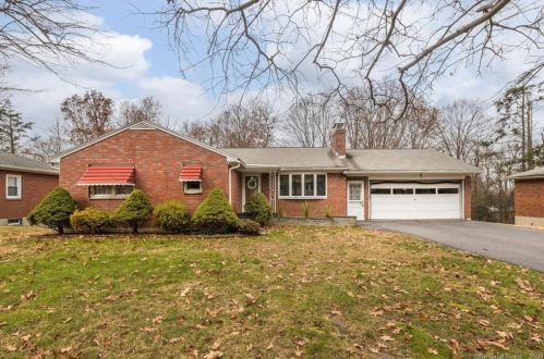 27 Elmira Ave, Torrington, CT 06790-4039