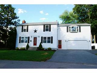28 Harris St, East Providence, RI 02915-2523