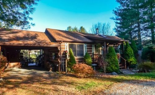 165 Mountain Ivy Ln, Boone, NC 28607-6190