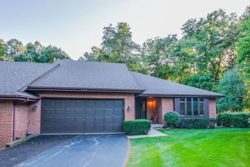 856 Kristin Ct, Gurnee, IL 60031-6103