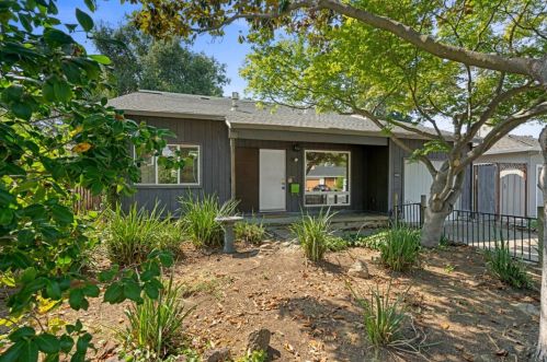 1744 Begen Ave, Mountain View, CA 94040-3761