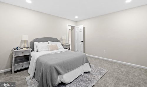 2121 Edgeware St, Silver Spring MD  20905-4216 exterior