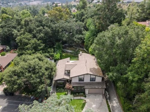1566 Hillside Dr, Glendale CA  91208-2456 exterior