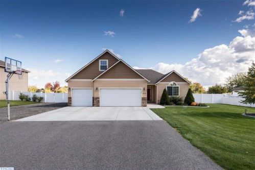 1313 Road 54, Pasco, WA 99301-2456