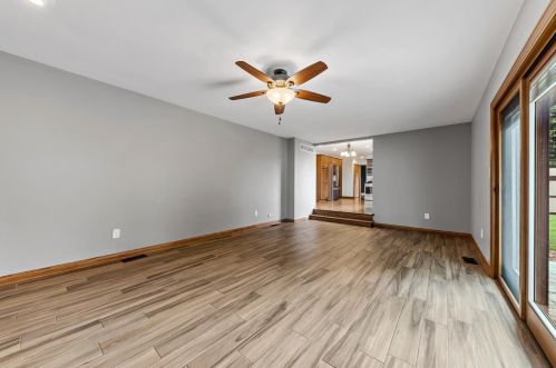 9558 Walnut Dr, Hammond IN  46321-3823 exterior