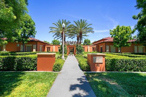 155 Pathway, Irvine CA  92618-8846 exterior