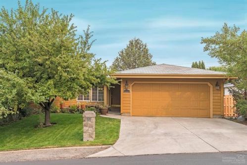 2664 Rosemary Dr, Bend, OR 97701-9514