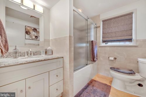 111 School House Rd, Lancaster PA  17603-6523 exterior