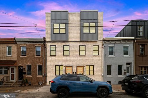 2459 Gaul St, Philadelphia PA  19125-3022 exterior