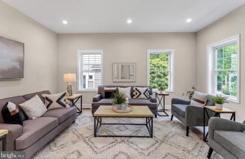 805 Colby Ave, Silver Spring MD 20912-5849 exterior