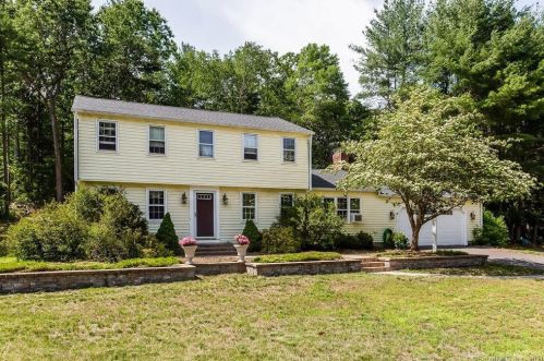 26 Fawn Dr, Granby, CT 06035-2800