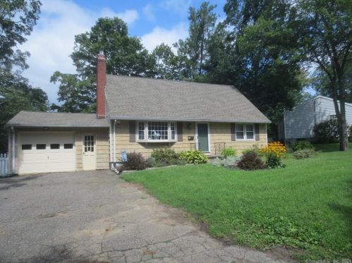 111 Boston St, Torrington, CT 06790-4024