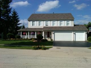1921 Ridgefield Ave, Barrington Hills, IL 60102