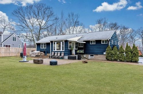 123 Bart Rd, Upper Stepney, CT 06468-1108