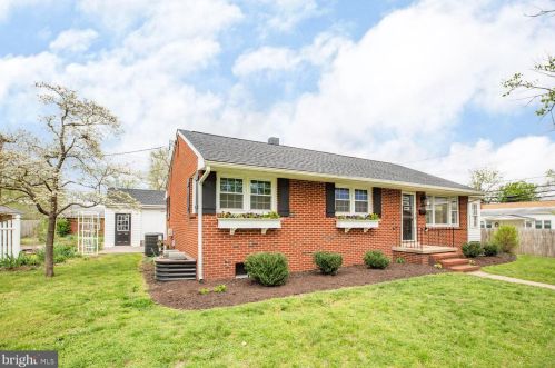501 Woodford St, Fredericksburg, VA 22401-4432