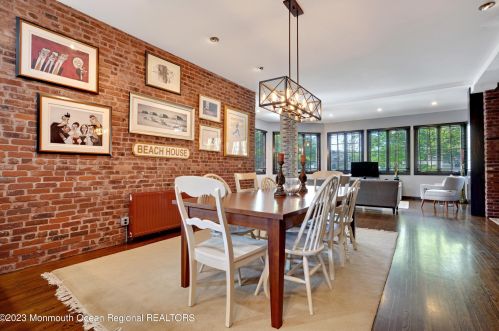 1034 2nd Ave, Tinton Falls NJ  07712-5834 exterior