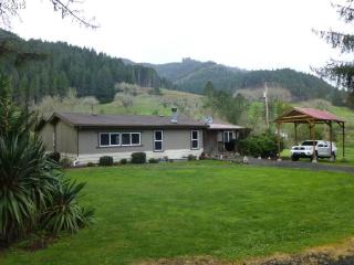 6480 Hubbard Creek Rd, Umpqua, OR 97486-9601