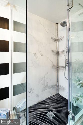 1702 11 St, Philadelphia PA 19122-0027 exterior