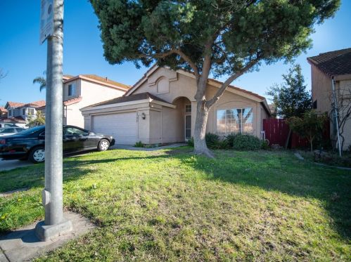 1732 Volendam Ave, Modesto, CA 95356-0982