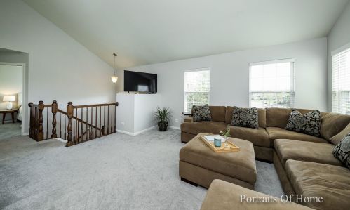 941 Emerald Dr, Pingree Grove IL  60140-9112 exterior