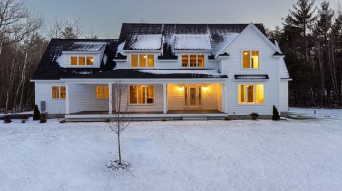 30 Baywood Dr, Hampstead, NH 03841-2174