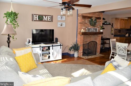 125 North St, Carlisle PA  17013-2431 exterior