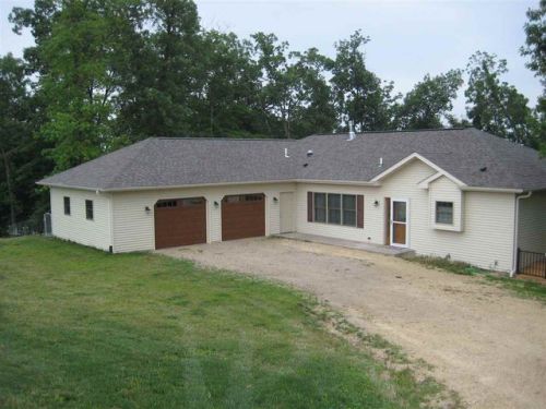 1810 Saint Catherine Rd, Bellevue IA  52031-9569 exterior