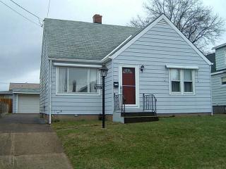 1348 28th St, Erie, PA 16504-2945