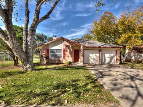 8300 Dixon Dr, Austin TX  78745-7563 exterior