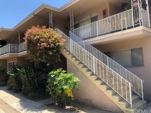 3556 113th St, Inglewood, CA 90303-2243