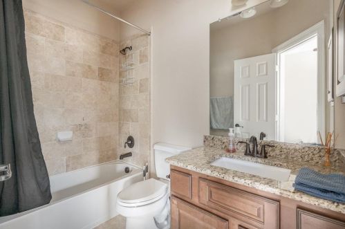 1828 Lily Meadows Dr, Conroe TX  77304-2949 exterior