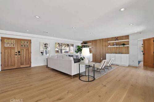 11872 Gladstone Dr, Santa Ana CA  92705-2938 exterior