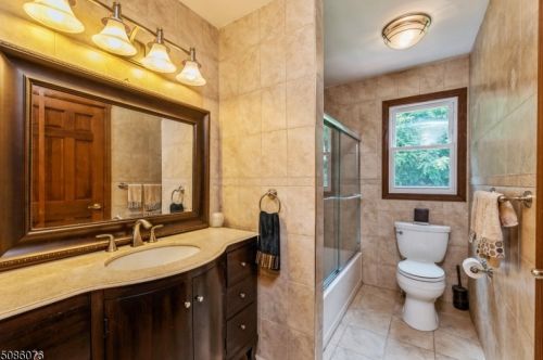 149 Reservoir Ave, Dover NJ  07869-1044 exterior