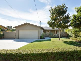 176 Parnassus Cir, Oceanside, CA 92054-4545