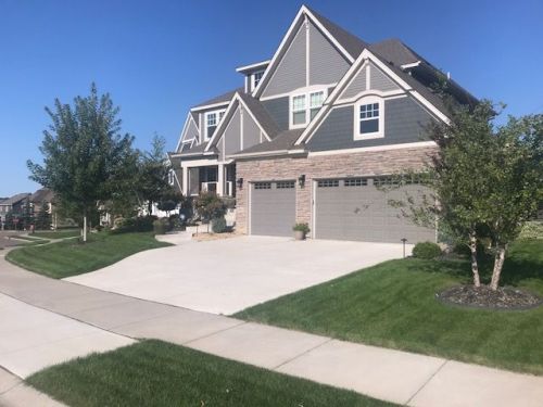 5860 Comstock Ln, Minneapolis MN  55446 exterior