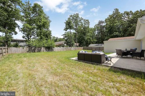 323 Timberline Dr, Mount Laurel NJ  08054-2136 exterior