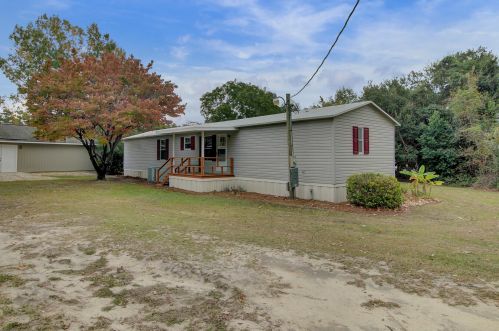 1071 Varner St, Foreston, SC 29102-7733