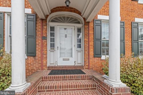 515 Carlisle St, Hanover PA 17331-2406 exterior