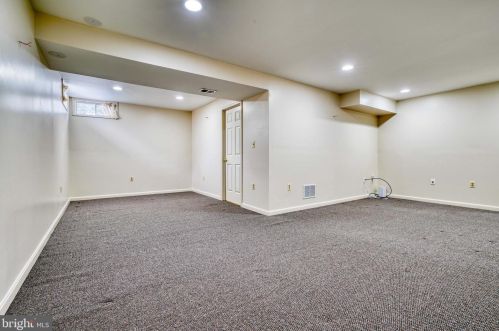 1609 Mithering Ln, Silver Spring MD 20905-7045 exterior