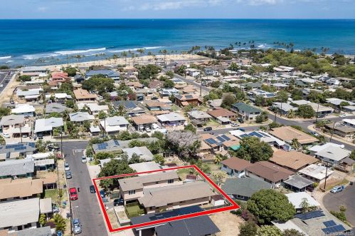 87218 Heleuma St, Nanakuli, HI 96792-3320