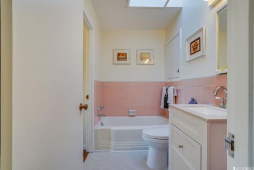 447 Girard St, San Francisco CA 94134-2109 exterior