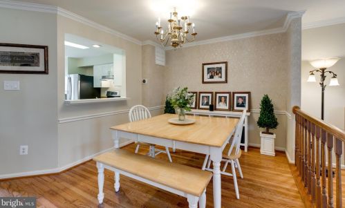 8725 Stone Hill Pl, Springfield VA  22153-1718 exterior